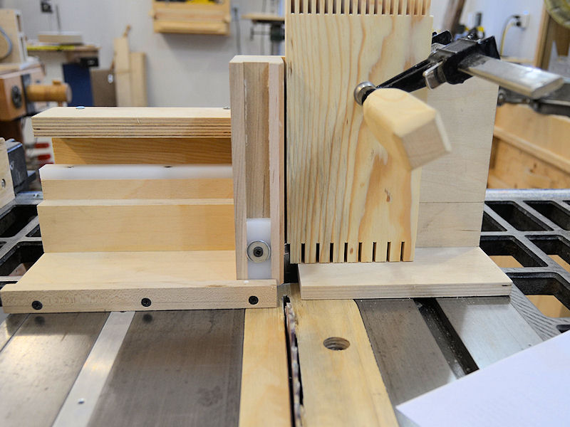 How To Make An Advanced Box Joint Jig IBUILDIT.CA
